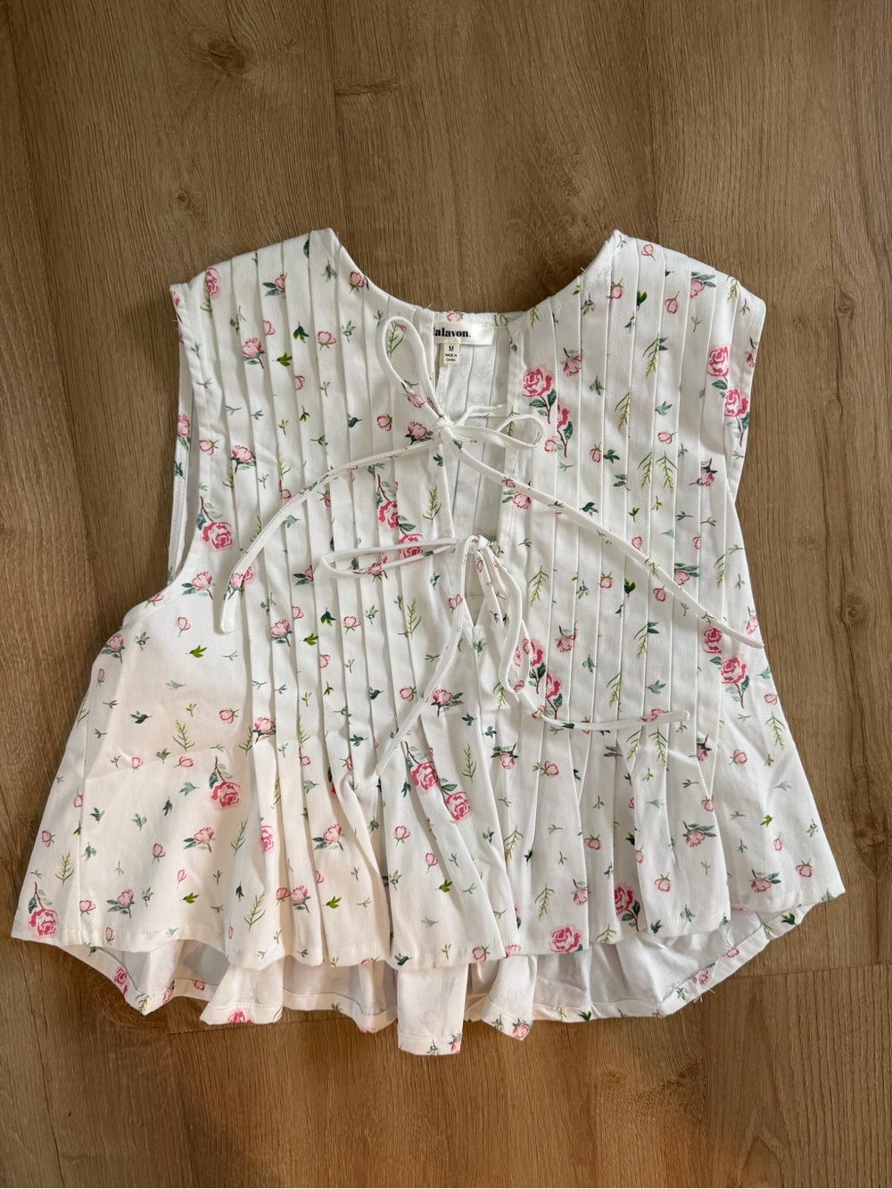 Floral Cotton Blouse in White & Pink Size Medium